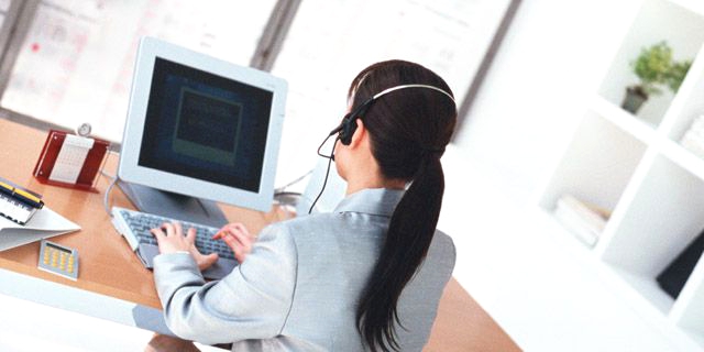 イーモバイルは工事不要でWEBを利用できる